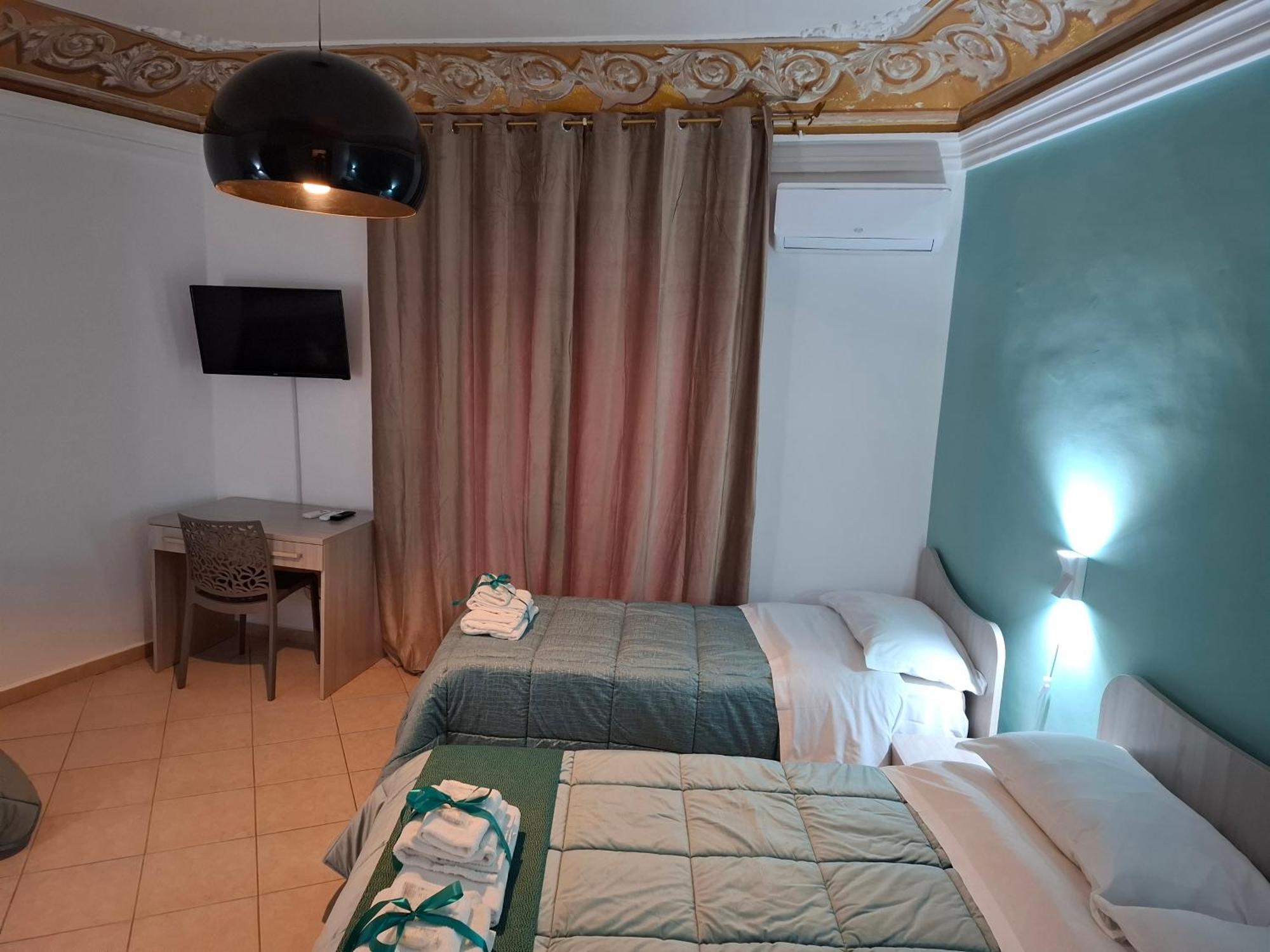 B&B Le Lumie "Il Cortiletto Del Centro" Agrigento Luaran gambar